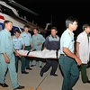 直升机将在长沙岛县上遇险病人安全送回陆地