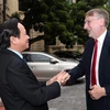 越南劳动荣军与社会部部长会见欧洲议会国际贸易委员会主席