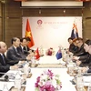 越南政府总理阮春福会见新西兰总理阿德恩
