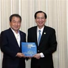 胡志明市副主席黎清廉会见韩国庆尚北道金泉市市长