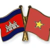 越南党和国家领导人致电致信 祝贺柬埔寨66周年国庆