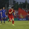 东运会男子足球：越南队战平泰国队 晋级半决赛