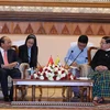 政府总理阮春福会见缅甸联邦议会议长吴帝昆秒