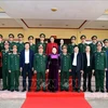 越南国会主席阮氏金银向得乐省军事指挥部拜年