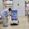 新冠肺炎疫情期间顺化中央医院的特殊医用机器人