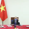 越南政府总理阮春福与中国国务院总理李克强通电话