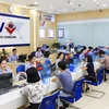 越南银行积极支援因疫情陷入困境的企业和群众
