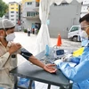 新加坡新冠肺炎确诊病例1万例 