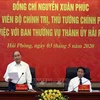 越南政府总理阮春福同海防市领导举行工作座谈会