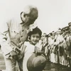 五岁中国小女孩第一次见到胡伯伯的难忘回忆