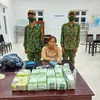 越南边防部队成功摧毁一跨国贩毒团伙 收缴31公斤冰毒