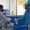 新冠肺炎疫情：从岘港市前往新山一机场的游客必须接受集中隔离