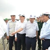 越南政府常务副总理张和平对新山一机场升级改造项目进行检查