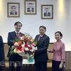 越南以多种形式庆祝老挝国庆45周年