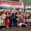岘港市接待700名MICE游客