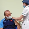 越南国家男足队接种新冠疫苗