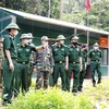 越南军队加强支援各地方抗击疫情