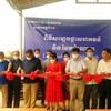 柬埔寨贡布省越裔柬埔寨人公房正式落成