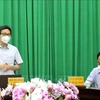 政府副总理武德儋就新冠肺炎疫情防控工作赴永隆省进行工作座谈