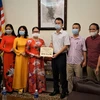 越南驻马来西亚大使馆接收新冠肺炎疫苗基金援助资金