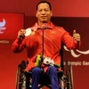 2020年东京残奥会：越南举重运动员黎文公摘下银牌