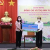 越南国家副主席武氏映春在同塔省开展新冠肺炎疫情防控慰问工作