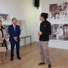越裔画家在比利时举行饮水思源画展