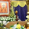 越南国家主席阮春福前来吊唁越南佛教协会法主释普慧长老