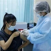 老挝开展青少年新冠疫苗接种工作