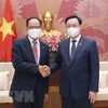 越南国会主席王廷惠会见韩国驻越大使和印度驻越大使