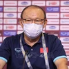 越南国家男足队主教练朴恒绪入围全国优秀运动员和教练员评选名单