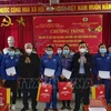 越南祖国阵线中央委员会主席春节前走访高平省