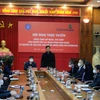 越南社保与Vietcombank联合向贫困者赠送超1.2万张社保卡和医保卡