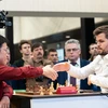 越南棋手黎光廉打败世界象棋之王马格努斯·卡尔森