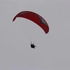 滑翔伞飞行活动——和平省旅游需求刺激活动之一