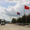 越柬两国领导就恢复两国陆空游行达成一致