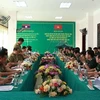 河静省边防部队与老挝波里坎赛、甘蒙两省公安厅举行工作会谈