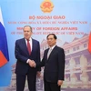 越南外交部部长与俄罗斯联邦外交部长举行会谈