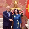 促进越南与日本议员友好交流与合作
