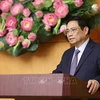 越南政府总理：为投资商创造便利条件 推动越南成为地区和全球价值链的中心之一