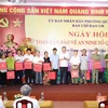 越南党和国家领导出席河内馆圣坊2022年全民保卫祖国安全节活动