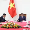 越南政府总理范明政与中国总理李克强通电话