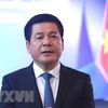 越南工贸部部长阮鸿延出席俄罗斯能源周国际论坛