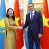 越南国家副主席武氏映春会见哈萨克斯坦上院议长毛乌林·阿希姆巴耶夫
