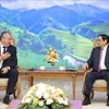 越南政府总理范明政会见比利时瓦隆-布鲁塞尔大区联盟的首席大臣皮埃尔-伊夫·热霍莱特