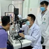 越南第六名医生获2023年亚太眼科学会 “防盲杰出贡献奖”