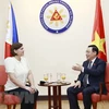 越南国会主席王廷惠会见菲律宾副总统萨拉·杜特尔特