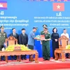 越南向柬埔寨移交49具柬埔寨救国团结武装力量战士遗骸