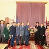  越老建交60周年：越南驻俄罗斯大使馆代表团赴老挝大使馆祝贺国庆