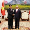 胡志明国家政治学院院长阮春胜对老挝进行访问